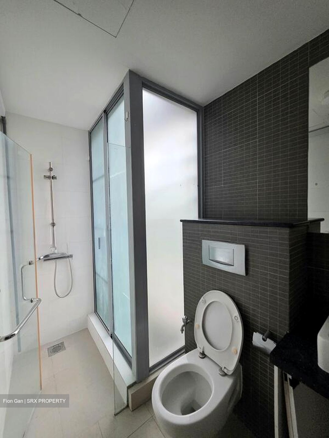 Pasir Panjang Road (D5), Terrace #579087691
